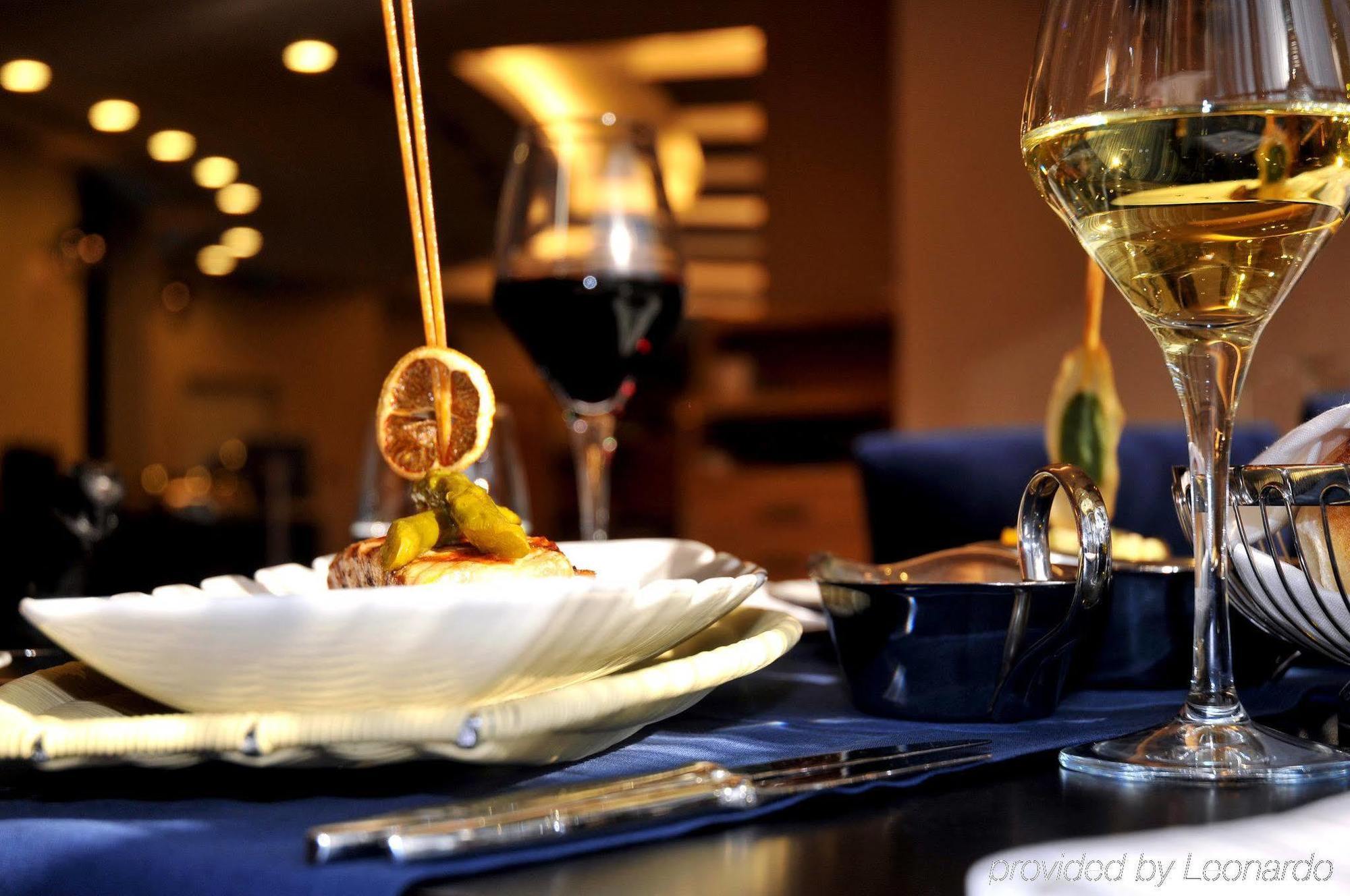 Grand Pasha Luxury Central Nicosia Hotel & Casino Restoran gambar